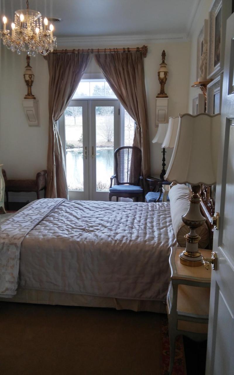 Inntiquity, A Country Inn Logansport Экстерьер фото