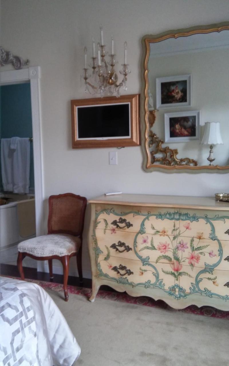 Inntiquity, A Country Inn Logansport Экстерьер фото